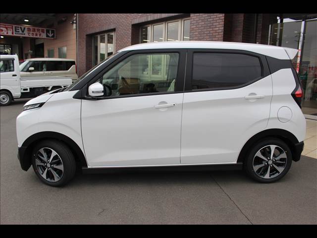 Mitsubishi eK X 7