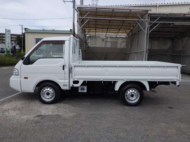 Mazda Bongo Truck 3