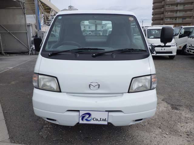 Mazda Bongo Truck 4
