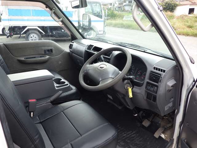 Mazda Bongo Truck 9