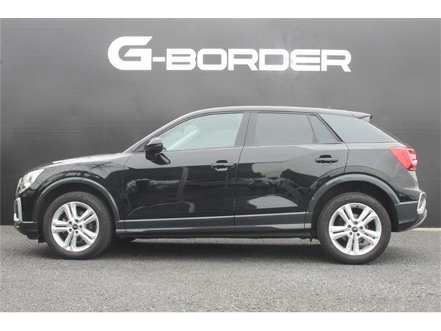 Audi Q2 11