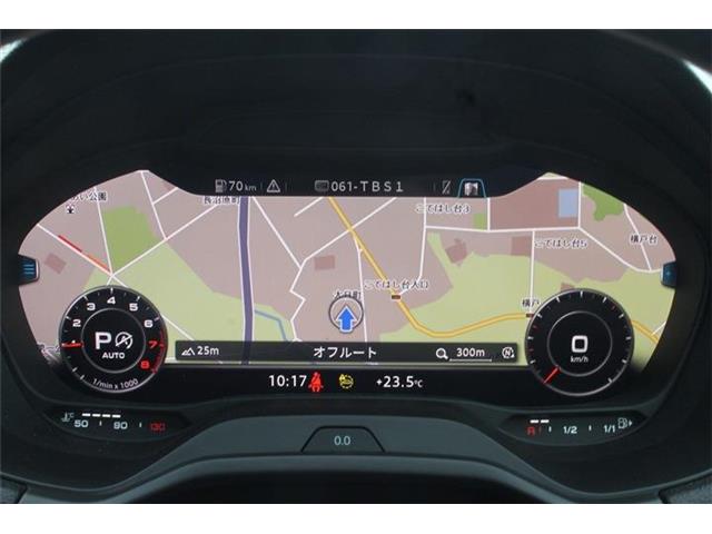 Audi Q2 3