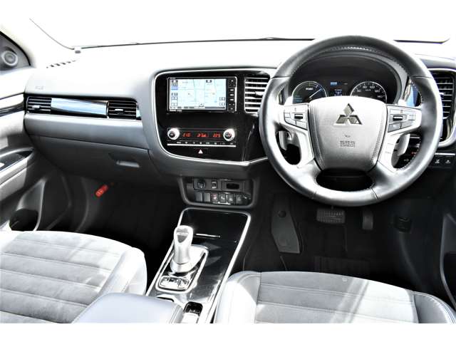 Mitsubishi Outlander PHEV 3