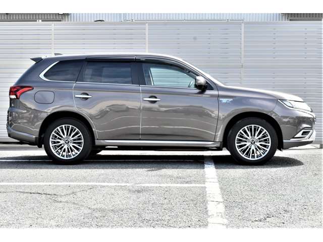 Mitsubishi Outlander PHEV 6