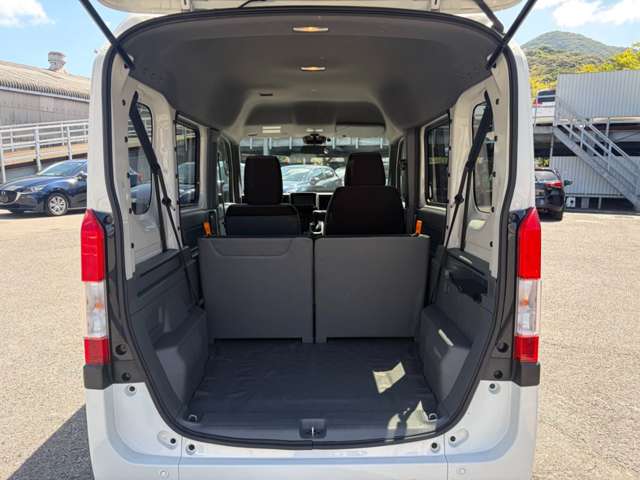 Honda N-VAN 8