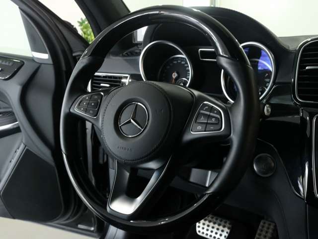Mercedes-Benz GLS 4