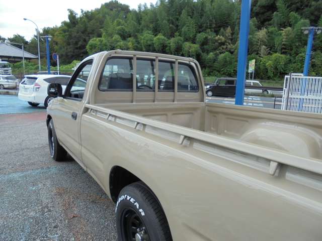 Toyota Hilux 11