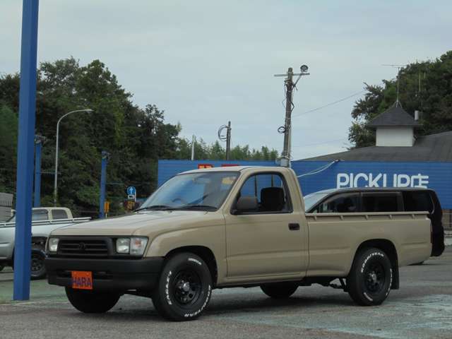 Toyota Hilux 2