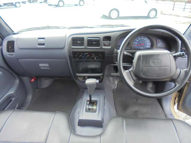 Toyota Hilux 4