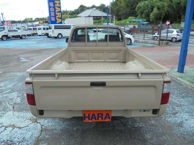 Toyota Hilux 9