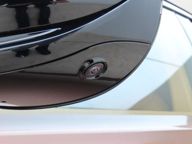Aston Martin DBX 11