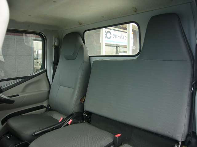 Mitsubishi Fuso Canter 6