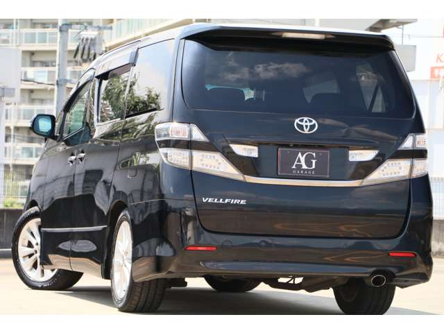 Toyota Vellfire 11
