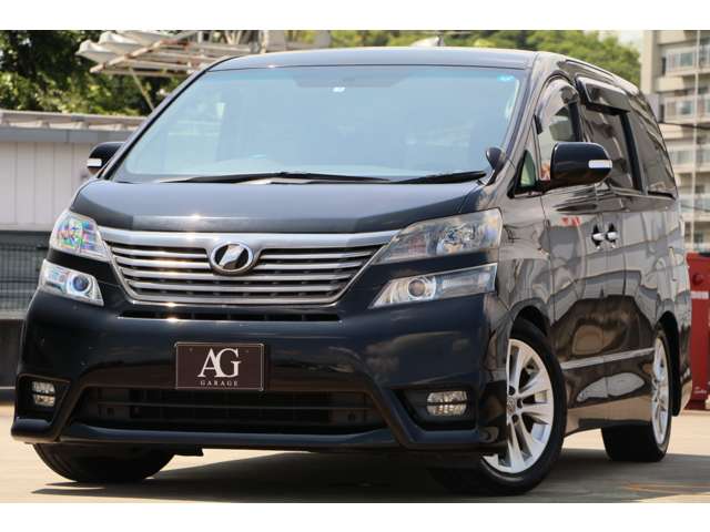 Toyota Vellfire 4