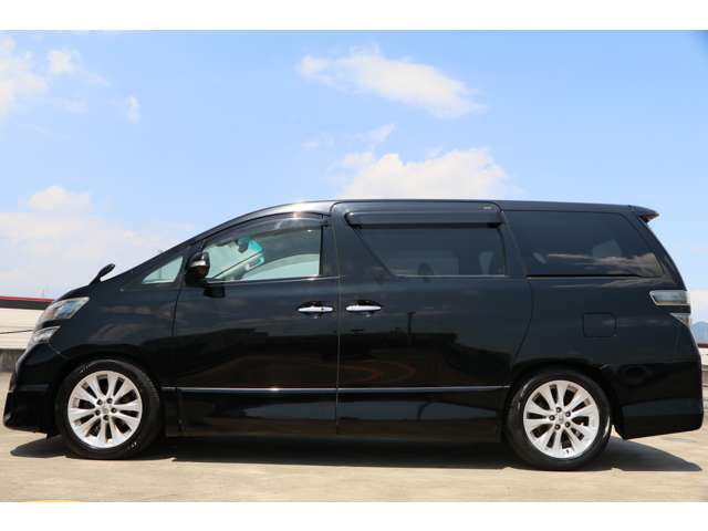 Toyota Vellfire 8