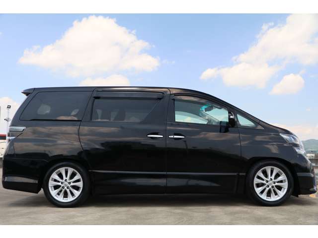 Toyota Vellfire 9