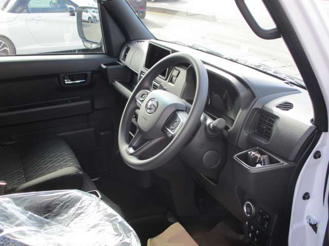 Daihatsu Atrai 11