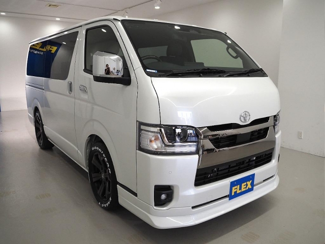 Toyota Hiace Van 3