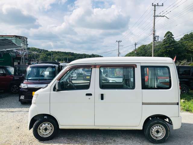 Daihatsu Hijet Cargo 10