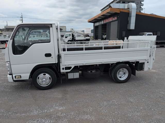 Isuzu Elf 11