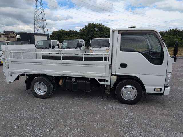 Isuzu Elf 8