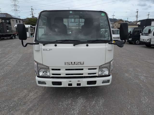 Isuzu Elf 10