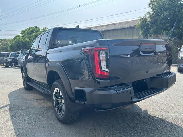 Toyota Hilux 9