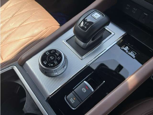 Mitsubishi Outlander 11