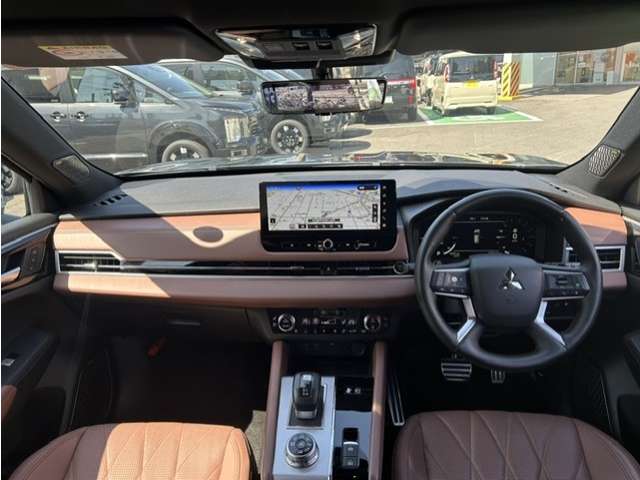 Mitsubishi Outlander 5
