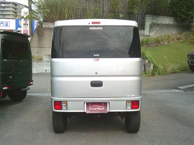 Nissan NV100 Clipper 6