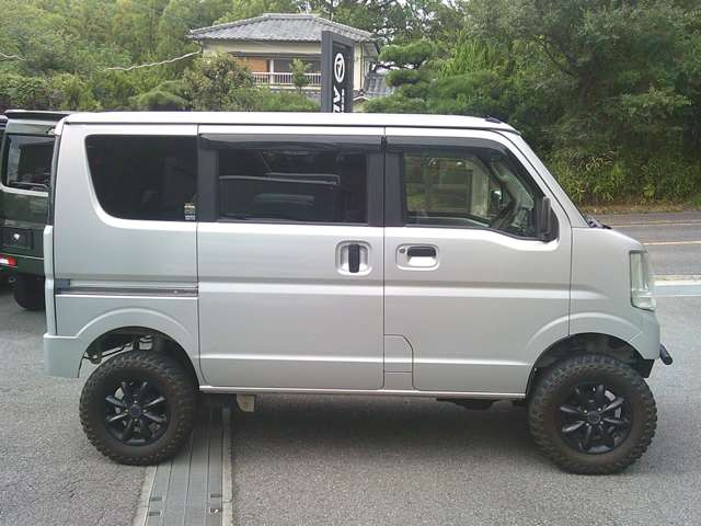 Nissan NV100 Clipper 8