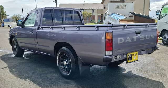 Nissan Datsun 5