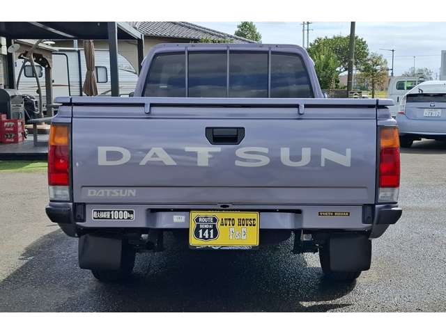 Nissan Datsun 6