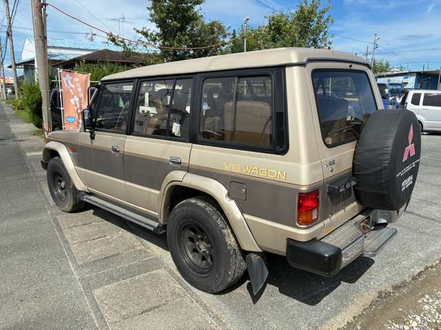 Mitsubishi Pajero 4