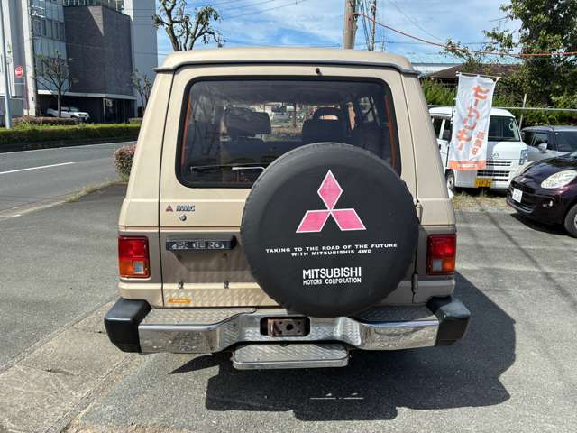 Mitsubishi Pajero 5