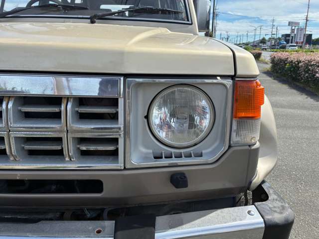 Mitsubishi Pajero 9