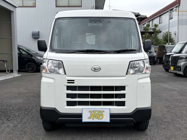 Daihatsu Hijet Cargo 6
