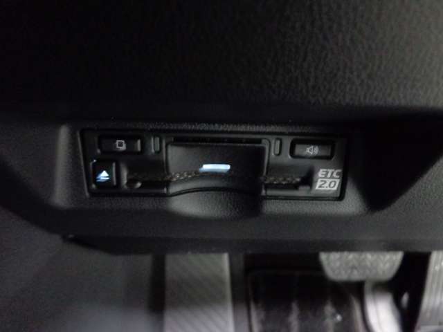 Toyota Alphard 11