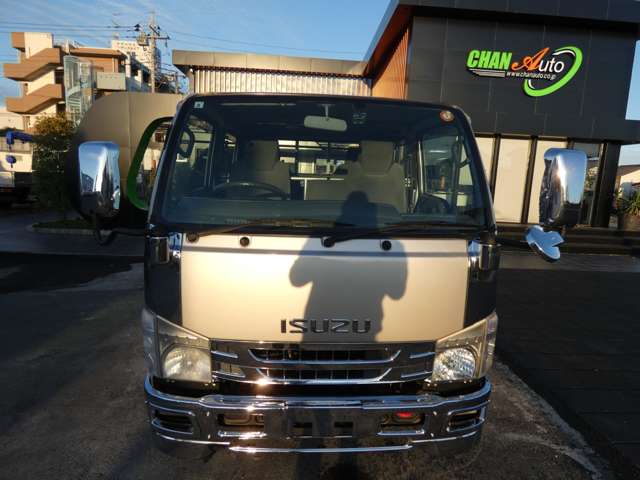Isuzu Elf 4