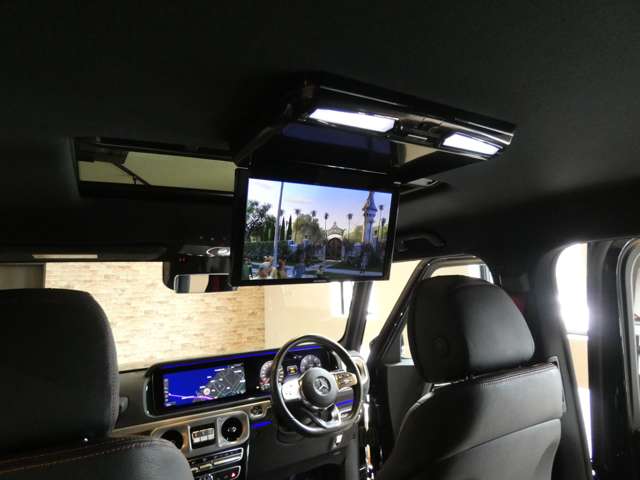 Mercedes-Benz G-Class 11