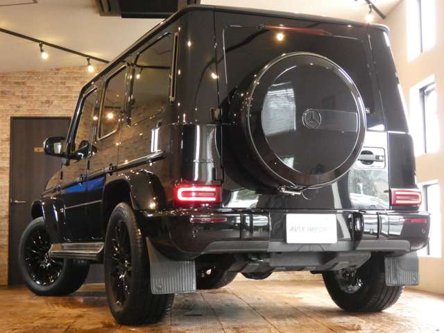 Mercedes-Benz G-Class 2