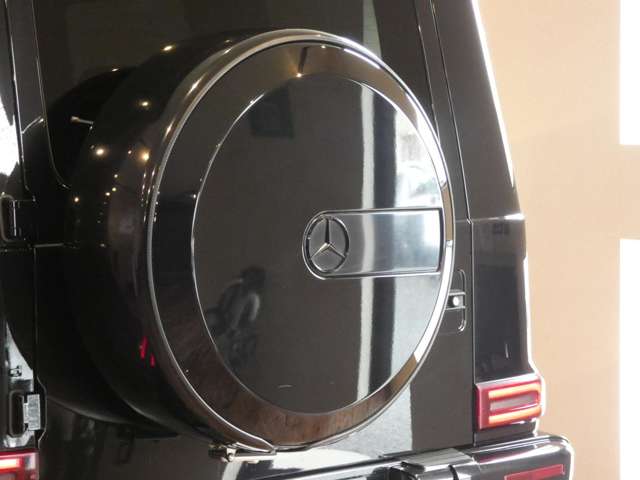 Mercedes-Benz G-Class 9