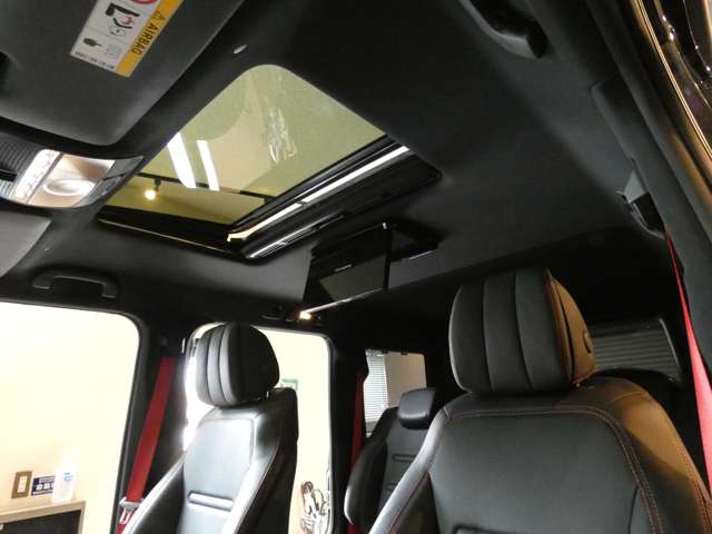 Mercedes-Benz G-Class 10
