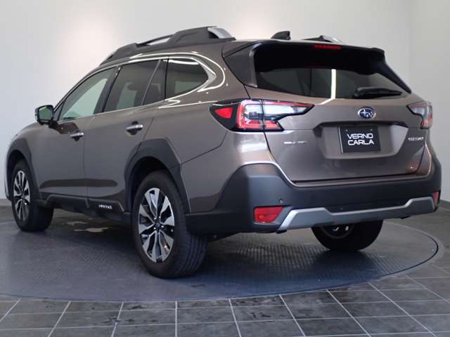 Subaru Legacy Outback 12
