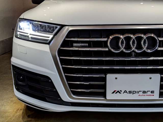 Audi Q7 6