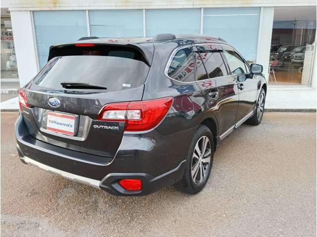 Subaru Legacy Outback 8