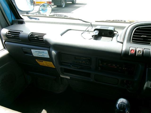 Isuzu Elf 10