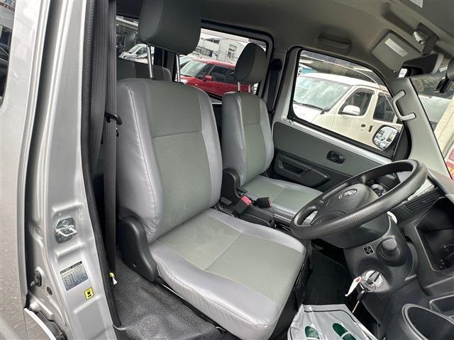 Toyota Town Ace Van 12