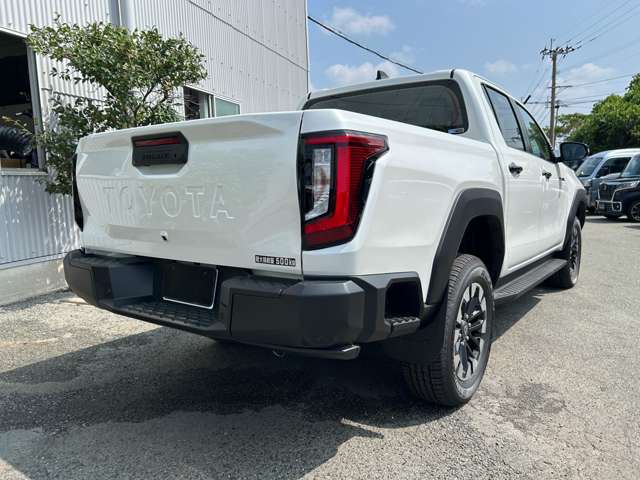 Toyota Hilux 7