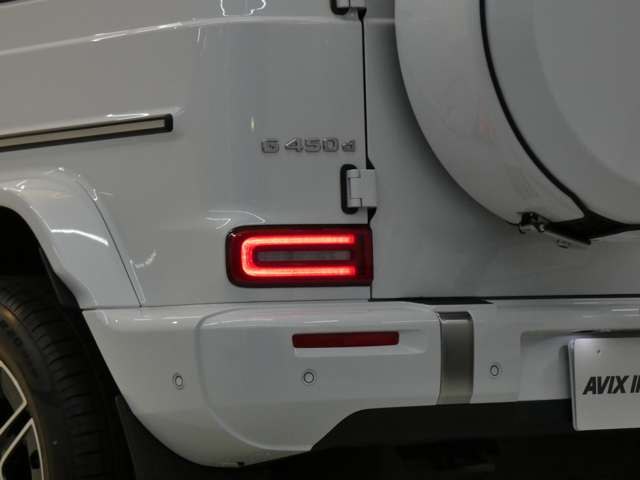 Mercedes-Benz G-Class 4